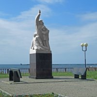 Памятник погибшим рыбакам невельских траулеров «Севск», «Себеж» и «Нахичевань» :: ИРЭН@ . Памятник погибшим рыбакам невельских траулеров «Севск», «Себеж» и «Нахичевань» :: ИРЭН@ .