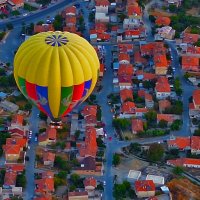 Городок Гёреме (Анатолия) благодаря этим шарам и пейзажам последние 50 лет здорово разбогател. :: Леонид Школьный