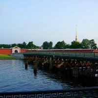 Петропавловская крепость... Иоанновский мост... :: Игорь Тельцов
