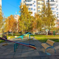 Осенний дворик :: Василий Осенний дворик :: Василий