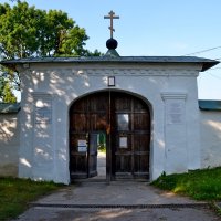 ПСКОВ, монастырь. :: Виктор Осипчук ПСКОВ, монастырь. :: Виктор Осипчук