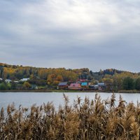 Осень на озере :: Сергей Цветков