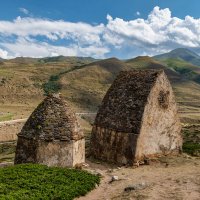 Город "мертвых" Эльтюбю. Кабардино-Балкария. :: Дина Евсеева