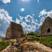 Город "мертвых" Эльтюбю. Кабардино-Балкария. :: Дина Евсеева