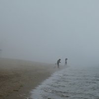 На берег спустилось туманное утро... :: Алекс Б-в