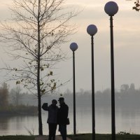 на набережной :: Елена Шаламова