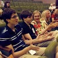 МАША, МИТЯ И ЖЕНЯ НА КОНЦЕРТЕ ЕВГЕНИЯ ЕВТУШЕНКО В ВИТЕБСКЕ НА СЛАВЯНСКОМ БАЗАРЕ В 2009 ГОДУ :: Юрий Иванов