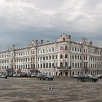 Бывшее здание гостиницы «Золотой якорь» :: Александр Ильчевский Бывшее здание гостиницы «Золотой якорь» :: Александр Ильчевский