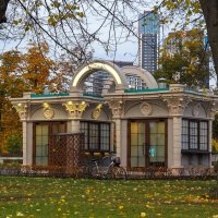 Где то на ВДНХ :: юрий поляков