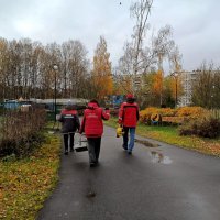 Будни осеннего парка :: Мария Васильева