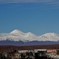 Авачинский и Козельский вулканы :: Сергей Швечков