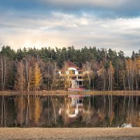 Ноябрьский день у озера. :: Bosanat 