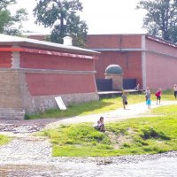 У Петропавловки...СПБ... :: vadim 