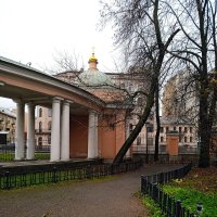 В саду при Церкве. :: Светлана Калмыкова Калмыкова