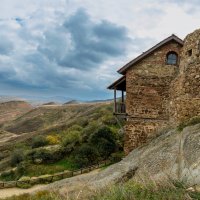 Монастырь Давид-Гареджа и цветные холмы Гареджийской полупустыни. Грузия. :: Дина Евсеева