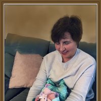 Бабушка и внучек :: Владимир Кроливец