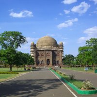 Мавзолей индийского султана Мохаммада Адил Шаха "Гол Гумбаз". :: unix (Илья Утропов)