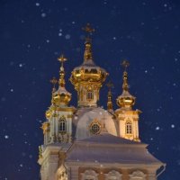 Петергоф. Дворцовая церковь Святых апостолов Петра и Павла :: Надежда 