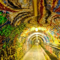раскрашенный туннель :: Георгий А раскрашенный туннель :: Георгий А