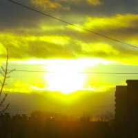 Мимолётное солнце... :: Юрий Куликов