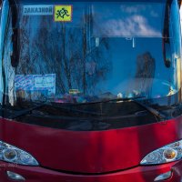 Лобовое окно автобуса :: Александр Синдерёв
