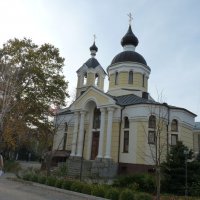 Храм  святителя  Луки  Крымского :: Валентин Семчишин