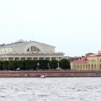 Вид на Стрелку Васильевского острова с Невы. :: Валерий Новиков