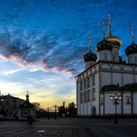 Спасо-Преображенский собор Православный храм в Твери :: Oleg S 
