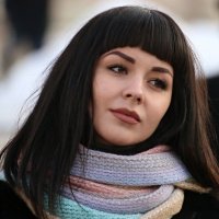 Уличный портрет Насти. :: Владимир59 