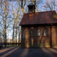 Капелла на холме... :: Николай Гирш