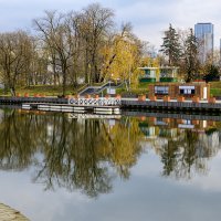 Набережная :: Валерий Пославский