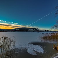 Вечер на озере :: Vladimbormotov
