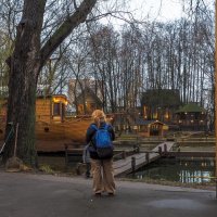 Где то на ВДНХ :: юрий поляков