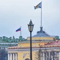 На набережной Невы :: Алексей Чуркин