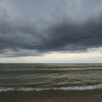 Со свинцовыми облаками :: Олег Денисов