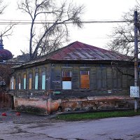 Старинный дом :: Юрий Гайворонскiий