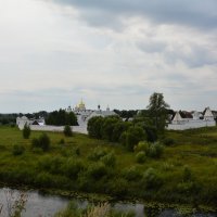 вид на Покровский монастырь :: Галина R... вид на Покровский монастырь :: Галина R...