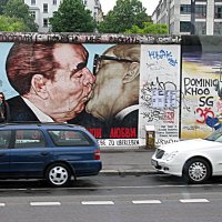 Вдоль Берлинской стены, на автобусе. :: Владимир Драгунский Вдоль Берлинской стены, на автобусе. :: Владимир Драгунский