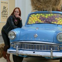 Москвич с яблоками :: Олег 