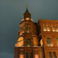 Исторический музей на площади . (фрагмент ) :: Мила Бовкун Исторический музей на площади . (фрагмент ) :: Мила Бовкун