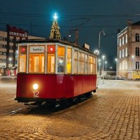 Последний трамвай уходящего года :: Людмила Жданова