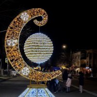 Новогодний декор нравится горожанам... :: tatyana 