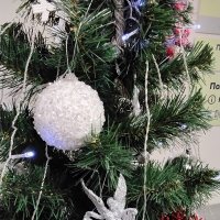 Серебристый шар и ангел серебристый :: Дмитрий Никитин