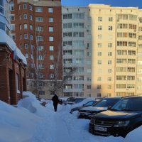 Во дворе в самый короткий и морозный день :: Татьяна Лютаева