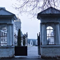 "Дубровицкая церковь" непривычные ракурсы :: Артём 