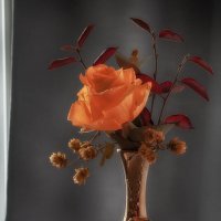 Натюрморт с розой. :: Лилия *