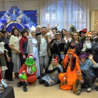 Мастера кукол в новогодних карнавальных костюмах :: Татьяна Машошина