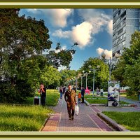 Уличная зарисовка :: Владимир Кроливец