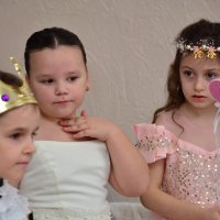 Как хорошо ,что я поменяла туфельку на волшебную палочку. :: александр донченко