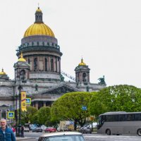 Волга на фоне Исаакиевского собора :: Георгий А